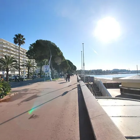 One Bedroom - Close To The See